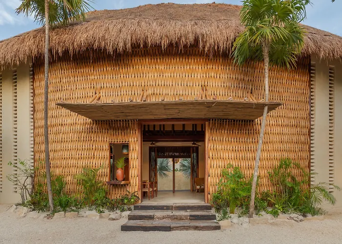Ma'xanab Hotel